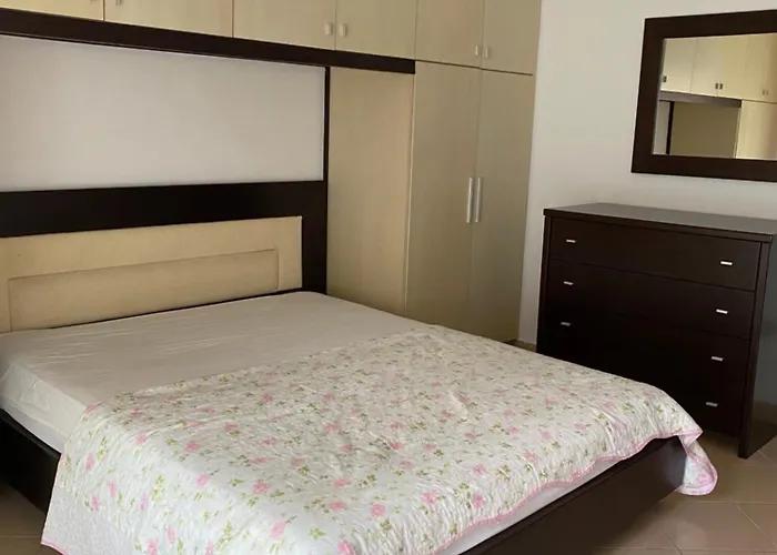 Flat Ani * Golem (Tirana)